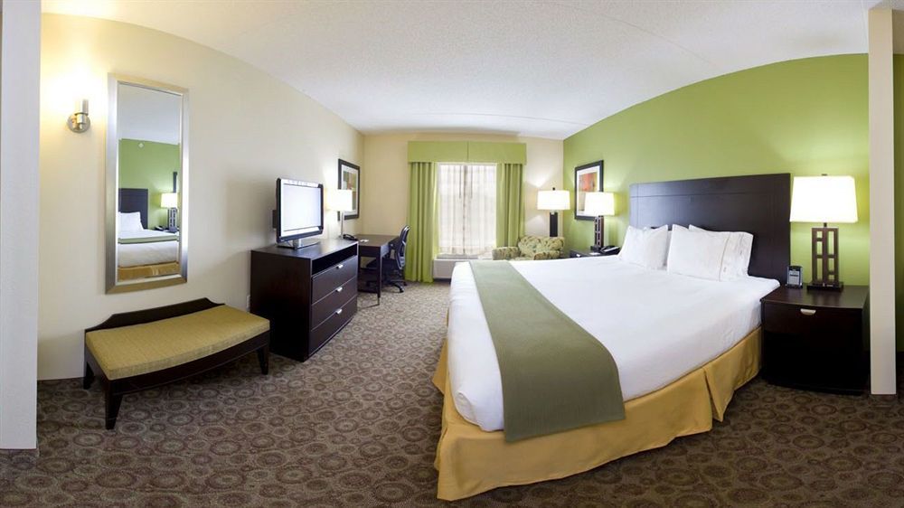 Express & - Nashville Area By Ihg Hotel