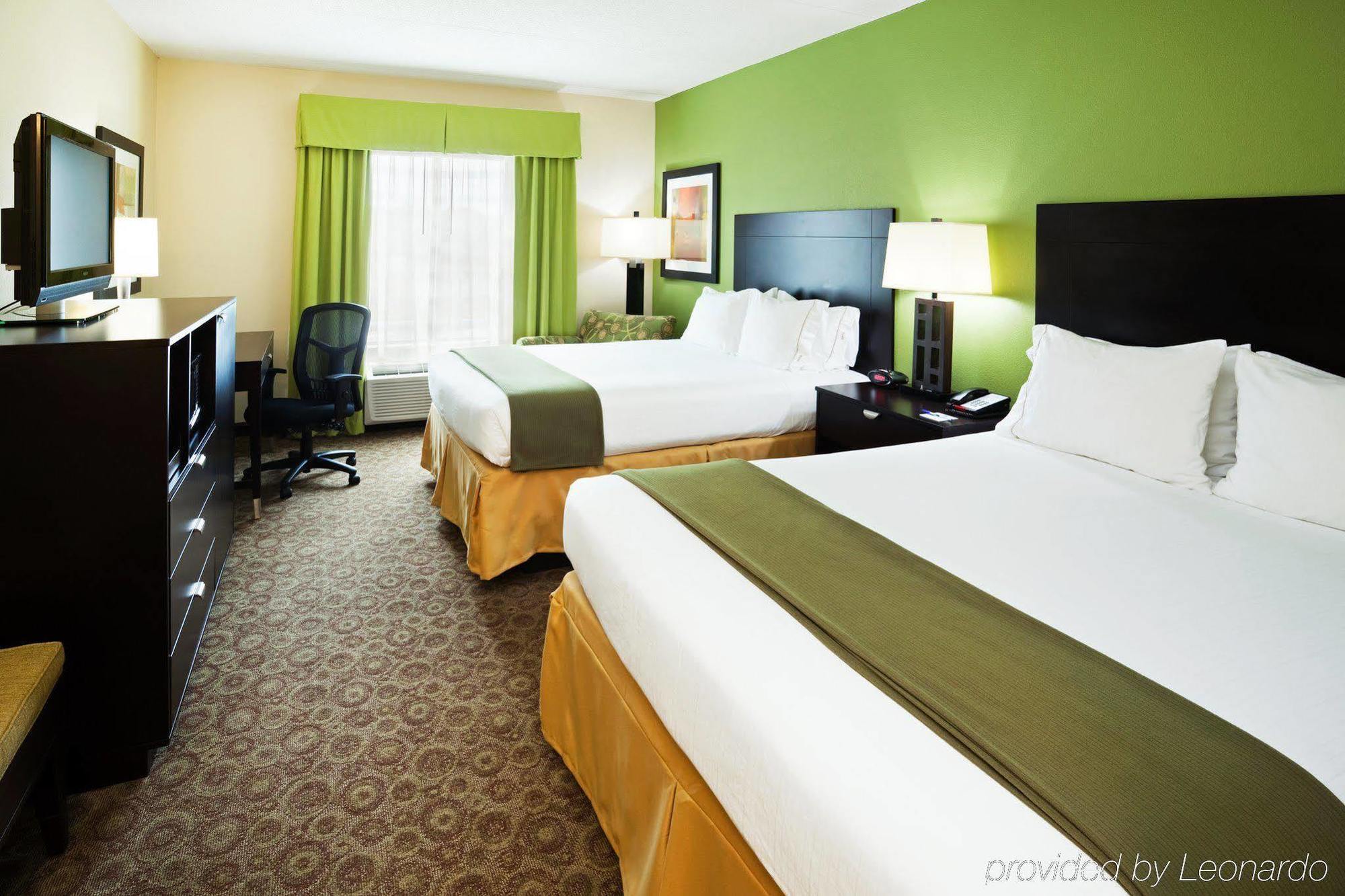Express & - Nashville Area By Ihg Hotel